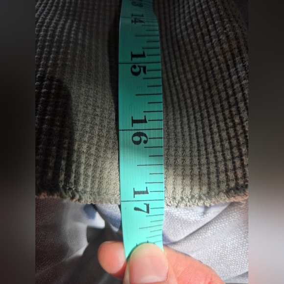 Aritzia - Tna | Thermal Waffle Knit Sweater, Size M - Picture 9 of 9